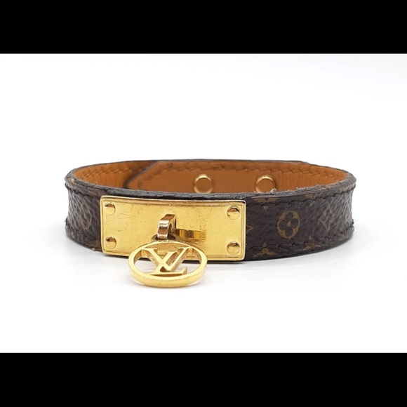 Louis Vuitton Signature Logo Statement Piece Bracelet beautiful Italian design! - Picture 6 of 14